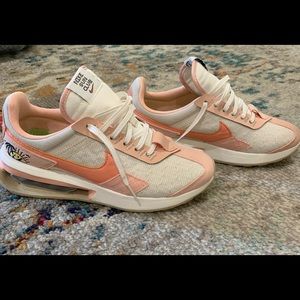 Nike Sun Club, Womens 7.5